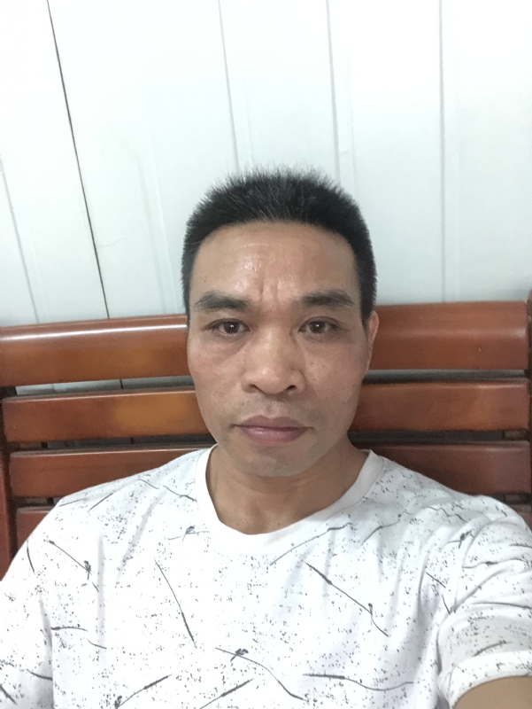 福哥的第一张照片--鹤山闪婚服务中心